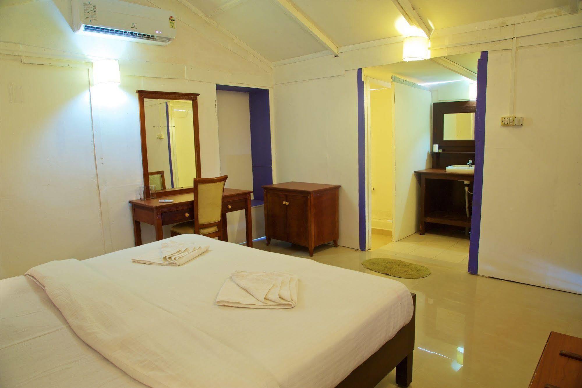 Palolem Beach Resort Bagian luar foto